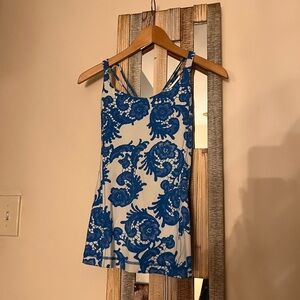 Lulu lemon Blue and White athletic Tank Top S